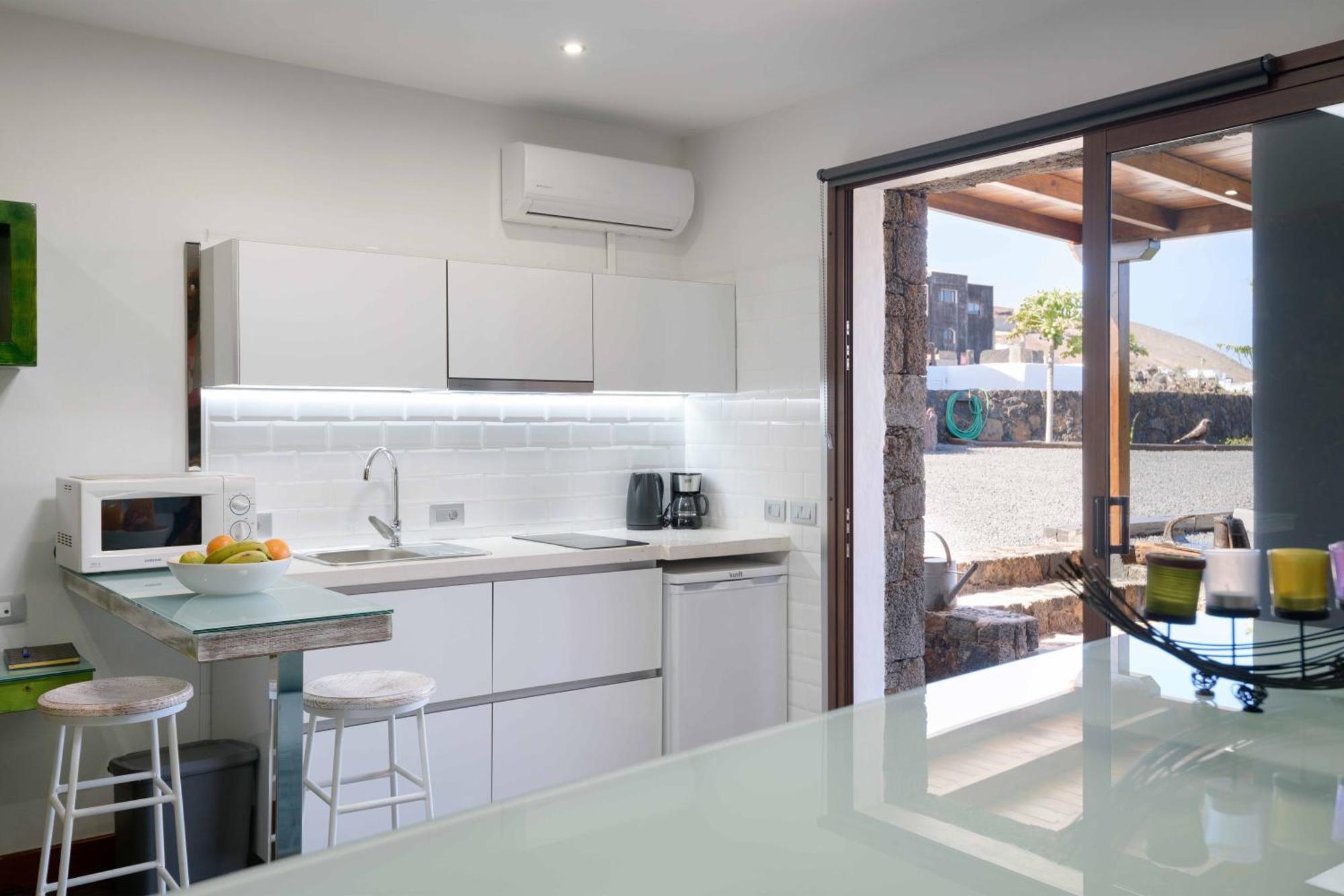 Apartamento Los 4 Nobles Tinajo Exterior photo